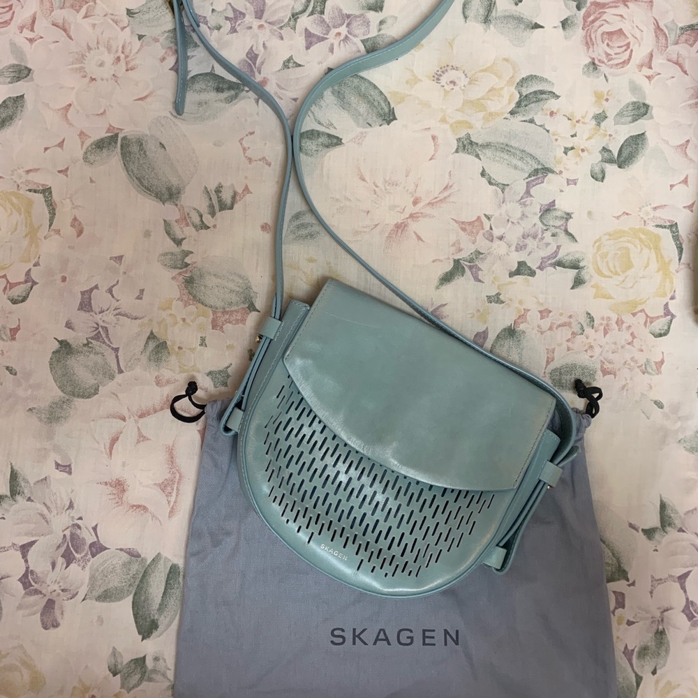 Skagen baby blue crossbody